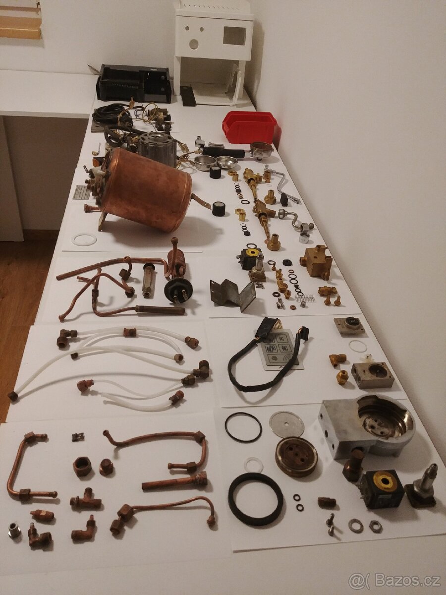 Pákový kávovar Carimali Alfa - 14