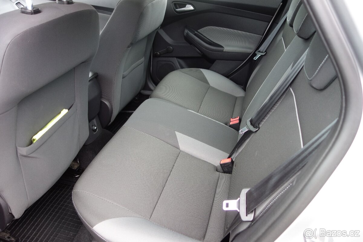 Ford Focus 1.6 TREND 77kW 2012 ČR - 14