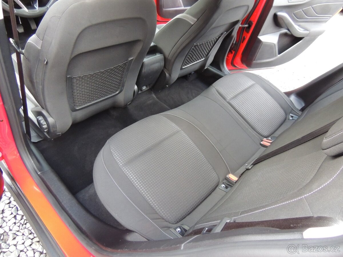 Ford Focus Combi 1.0i,92kw,ČR,1.maj.Taž.zař. - 14