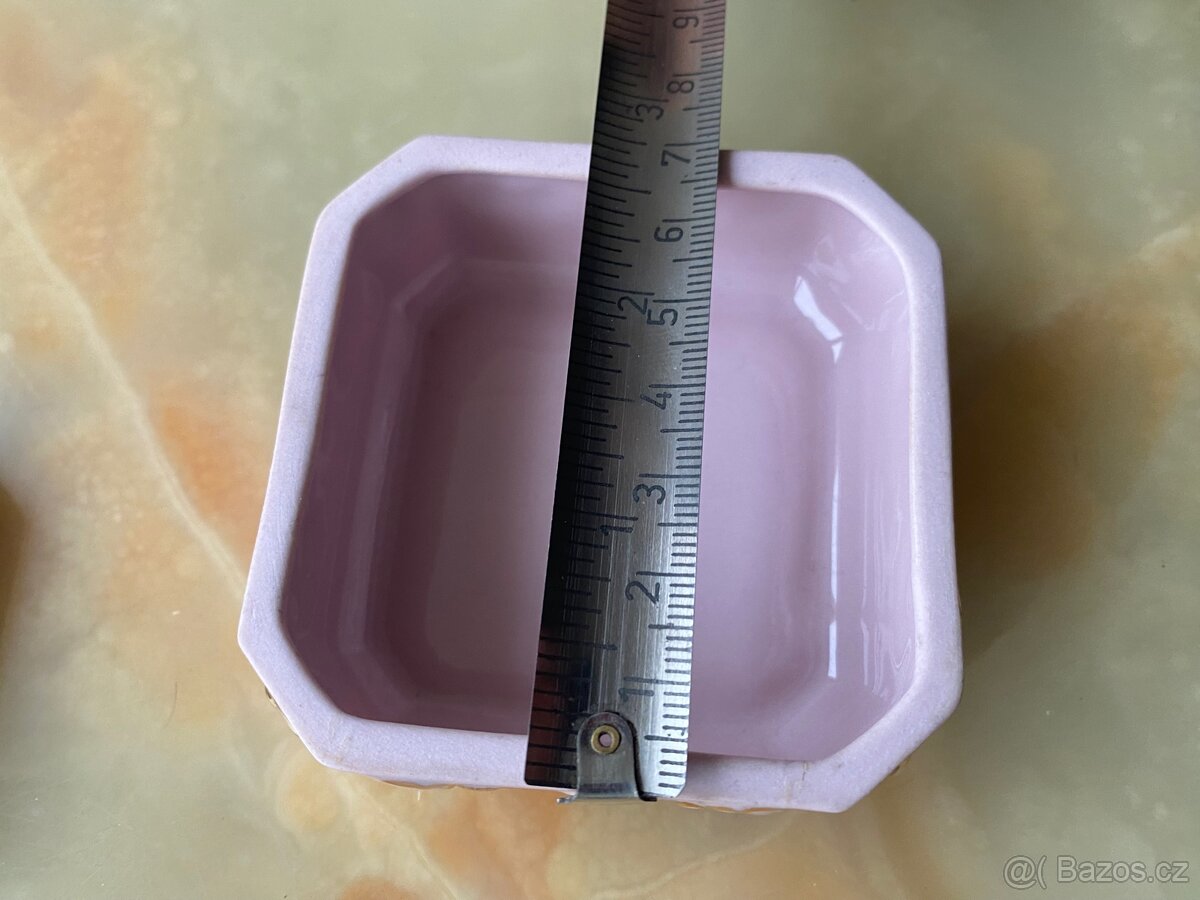 Porcelánové Krabičky A Figurky Royal Dux & Pirkenhammer - 14