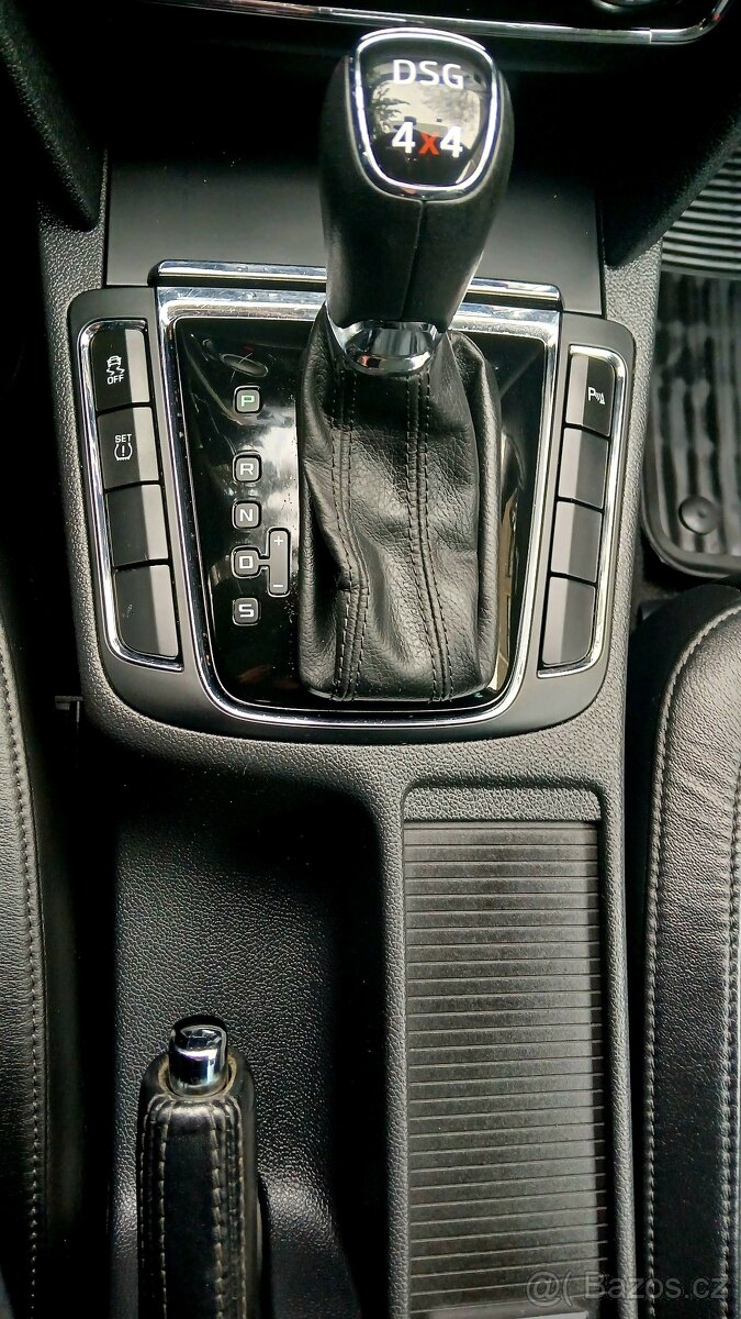 Superb Combi 2.0 TDi DSG 4x4 99 000 Km. - 14