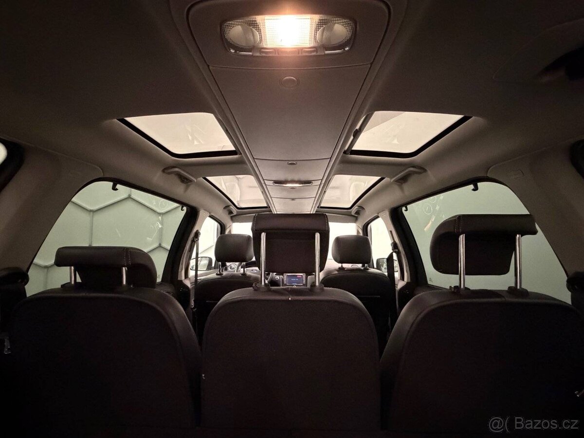 Ford Galaxy, 2.2 TDCi TITANIUM/7 MÍST/GPS - 14