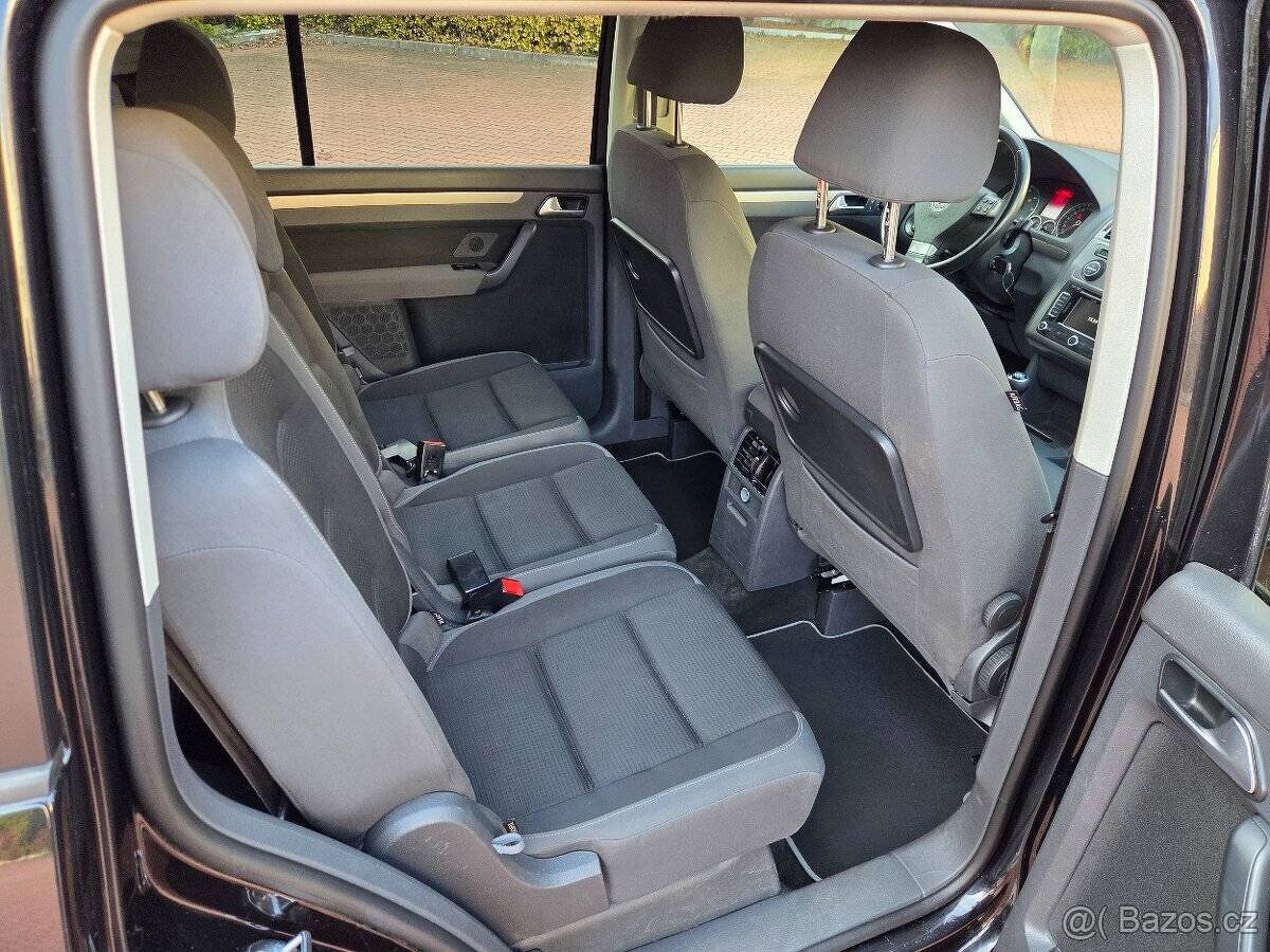 Touran 1.9TDI 77kW Freestyle 7.míst,1.maj.serviska,navi - 14