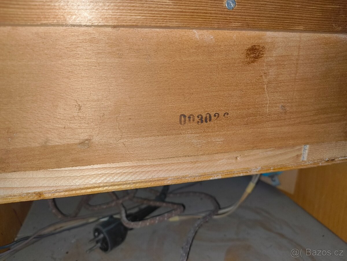 Staré rádio gramofon Supraphon model LE61 - 14