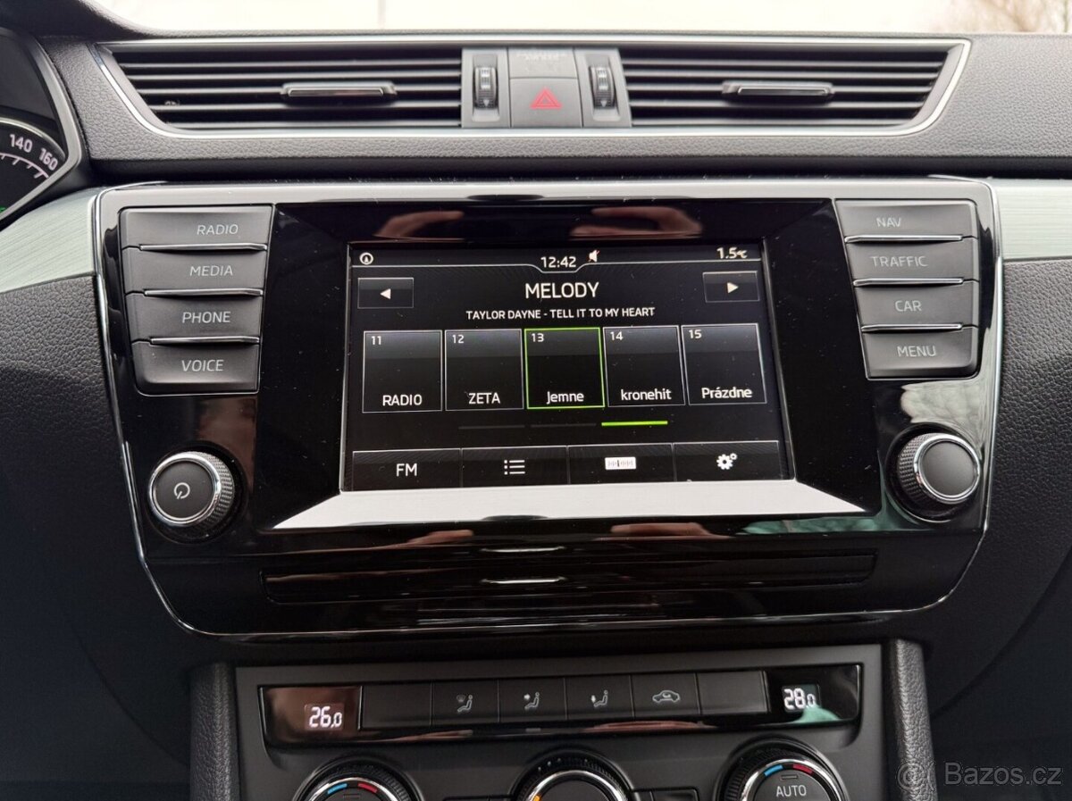 Škoda Superb Combi 1.6 TDI Ambition DSG - 14