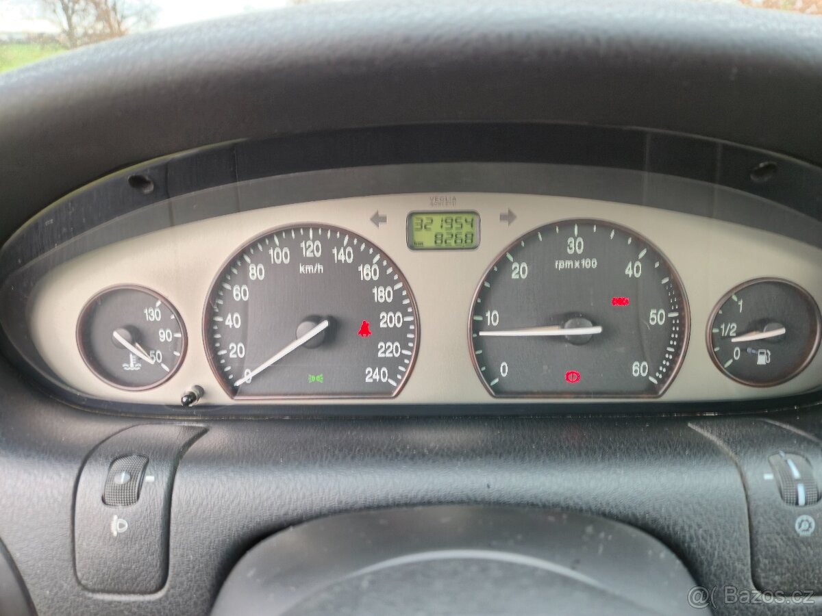 Lancia Lybra SW 2.4 JTD - 14