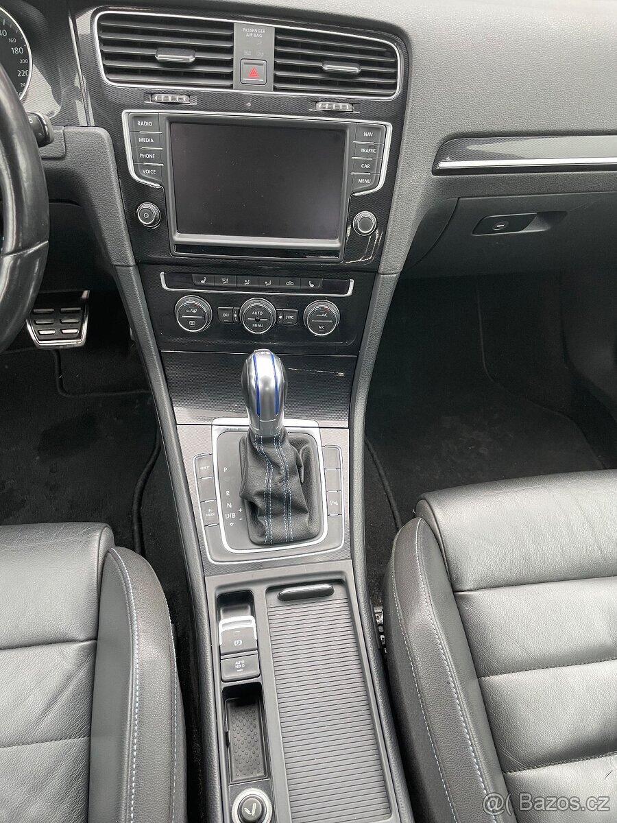 VW Golf 1.4 GTE бензиново-гібридний - 14