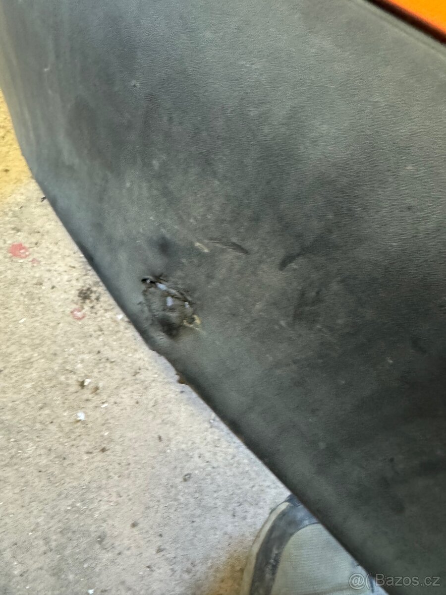 Seat Leon 1, zadní nárazníky - 14