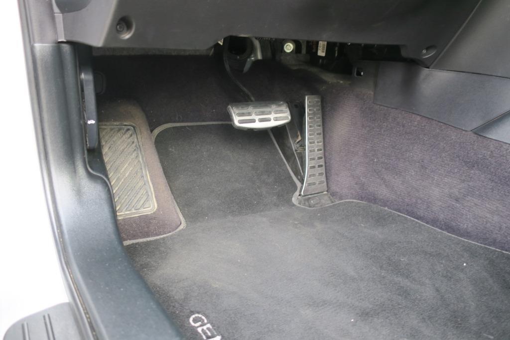 Hyundai Genesis Coupe 3.8 - 14