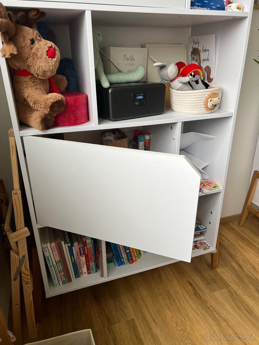 Designová Komoda a regál - 14