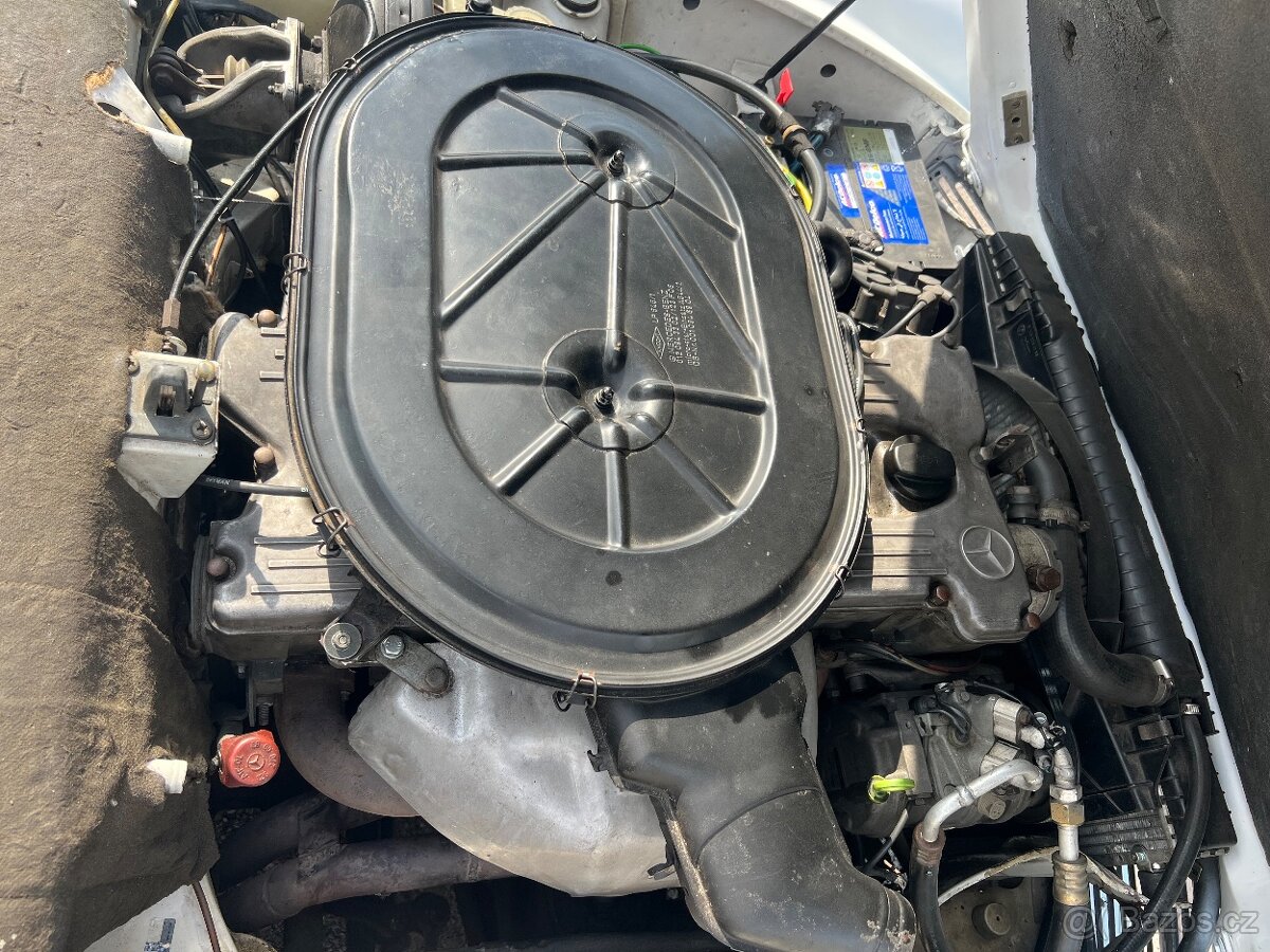 Mercedes 280 SL - 14