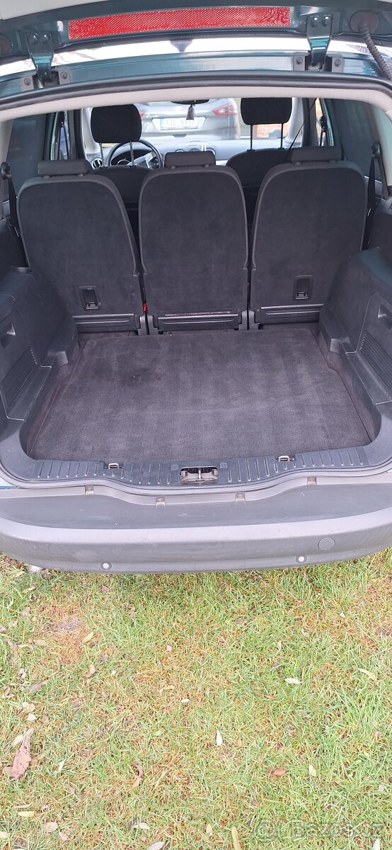 Ford S-max 2.0 103 kW - 14