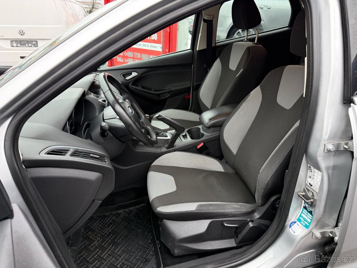 Ford Focus 1.6 TDCi Trend • 10/2012 • 85kw • 1. majitel v ČR - 14
