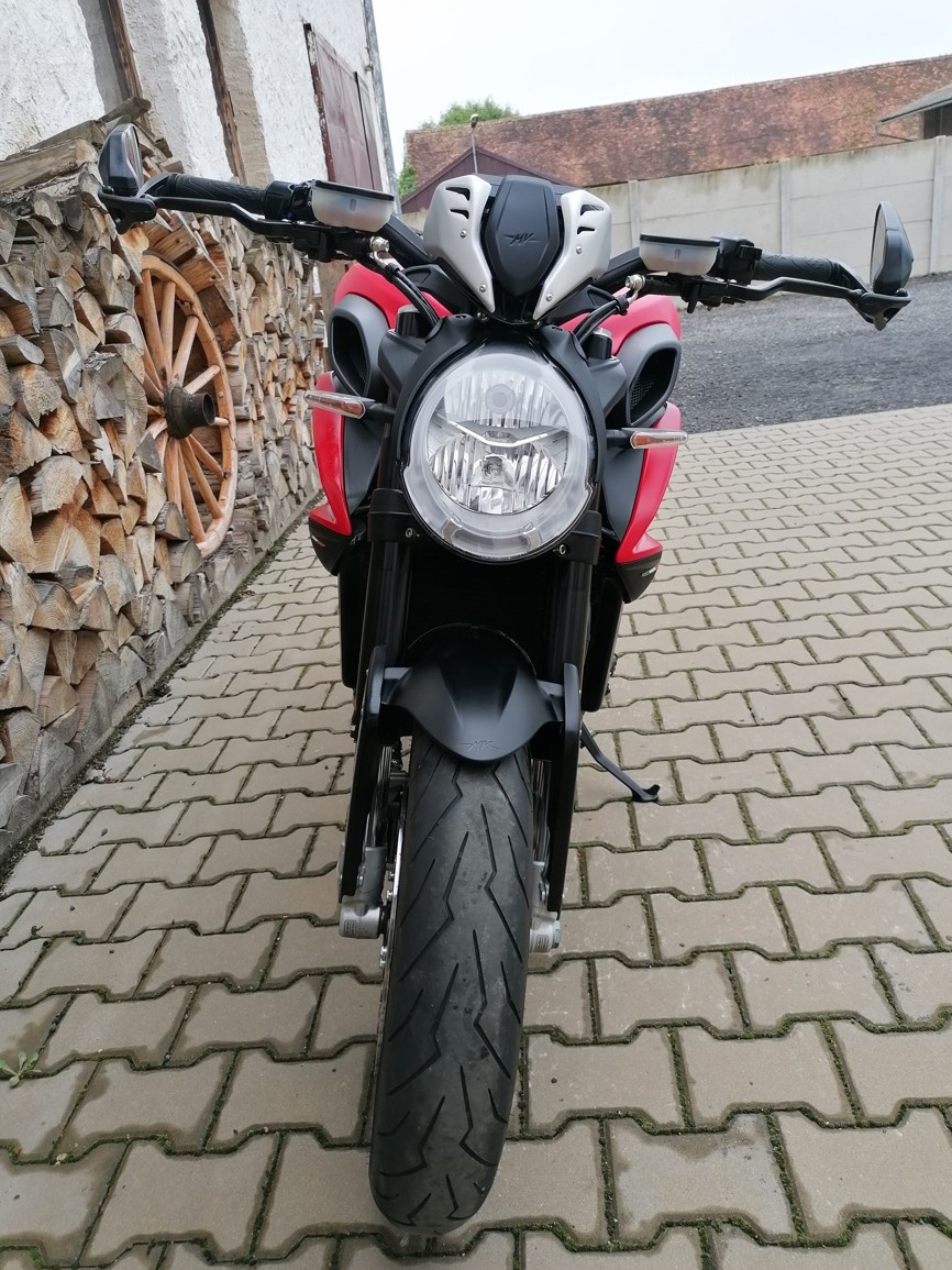 MV Agusta Dragster 800 ROSSO - 14
