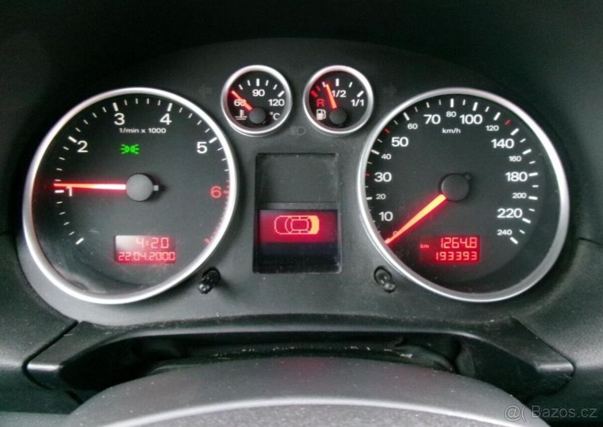 Audi A2 1.4i Digi klima benzín manuál 55 kw - 14