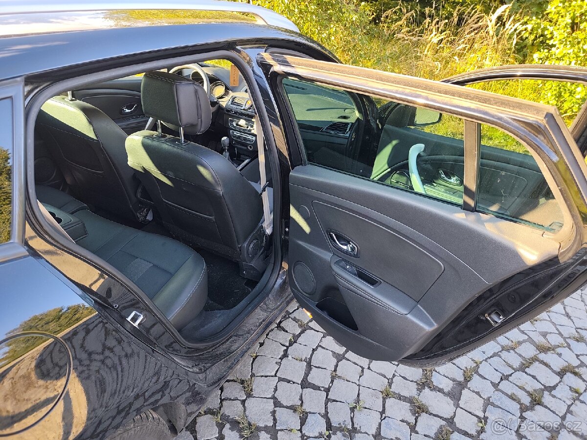 Renault Mégane 1,9 DCI kombi BOSE - 14