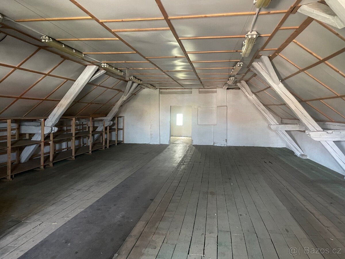 PRODEJ SKLADU UHERSKÝ OSTROH - 14