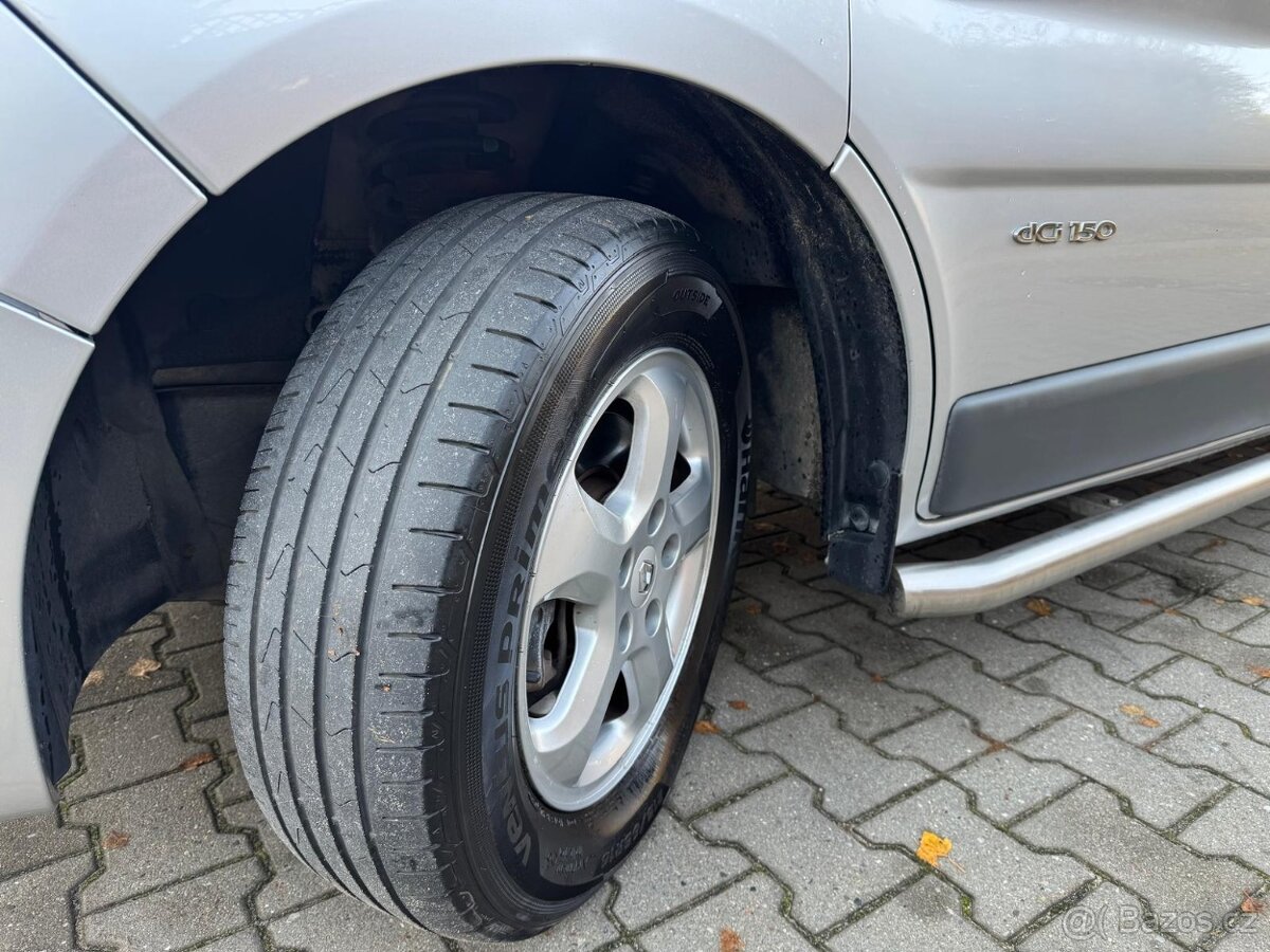 RENAULT TRAFIC 2.5DCI 107KW LONG 5 MÍST R.V.2010 - 14