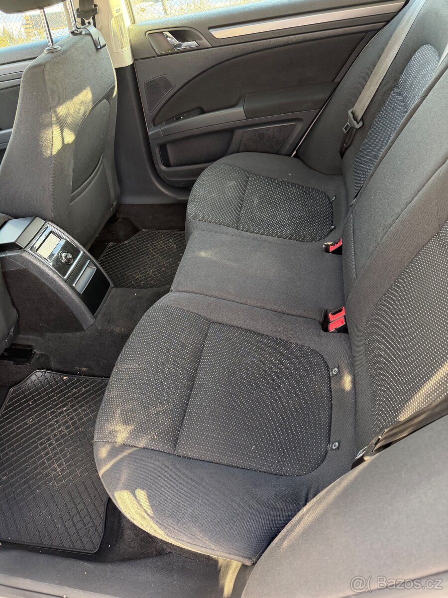 Škoda Superb combi 1.4tsi 92kw - 14