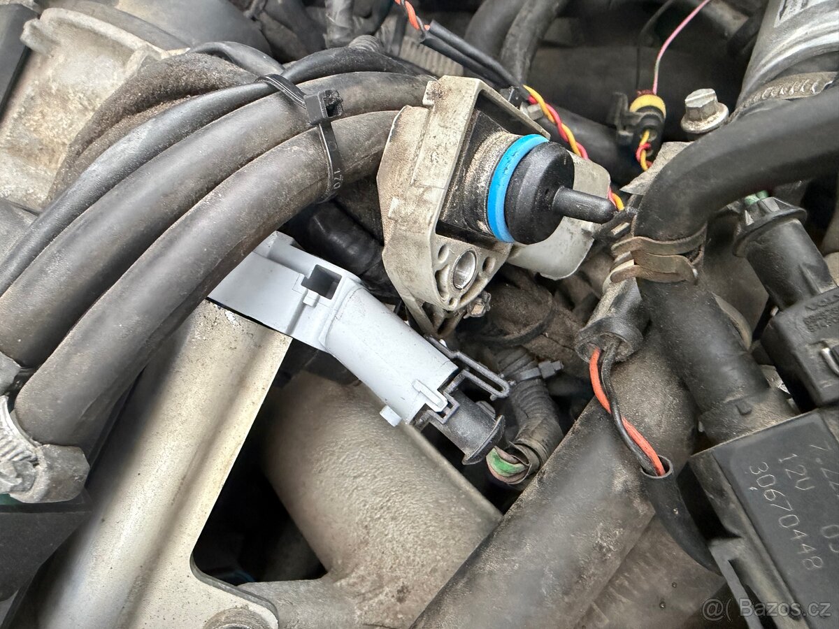 Volvo XC90 2.5T LPg - 14