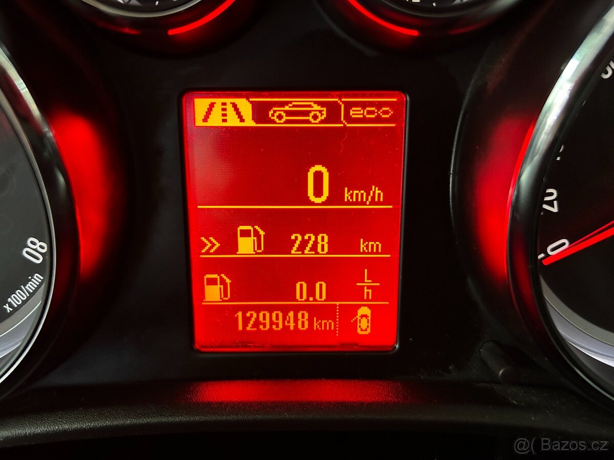 Opel Astra J 1.6 TURBO,ČR,SERVISKA,2.MAJ - 14