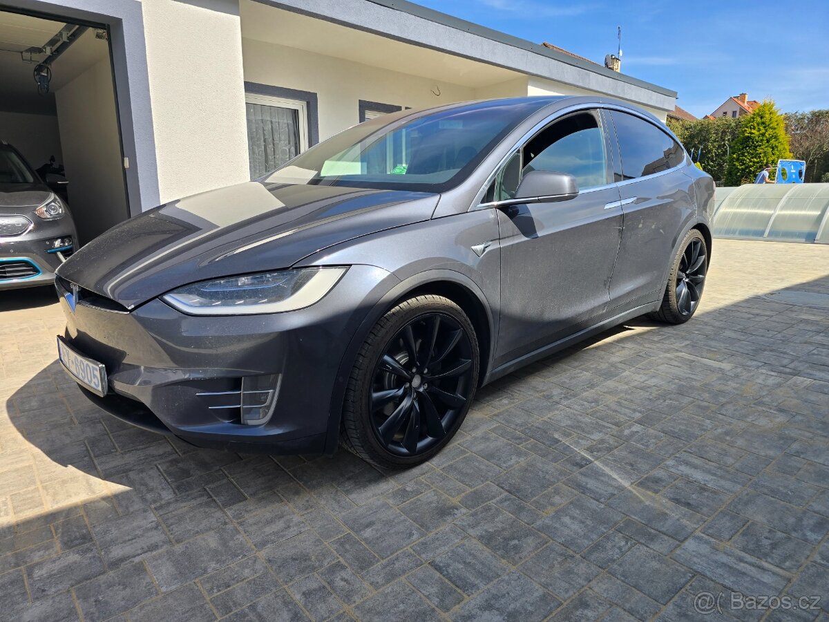 Tesla Model X 100D - 14