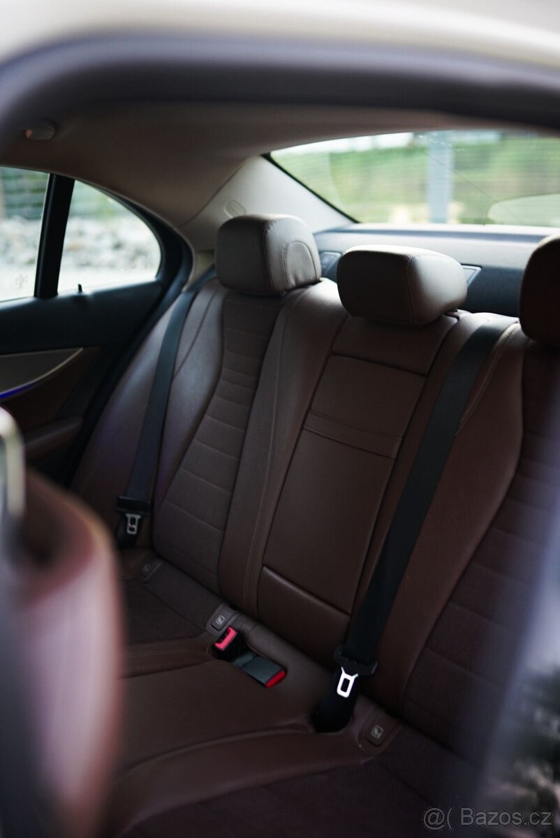 MERCEDES-BENZ E220d 143kW //2016 9G FULL LED NAVI HEAD-UP - 14