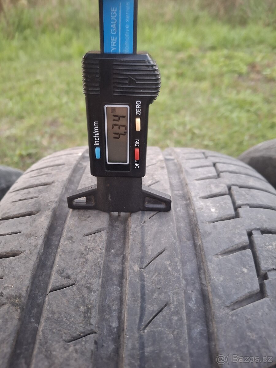 Continental Premium Contact 6 225/50/17 - 14