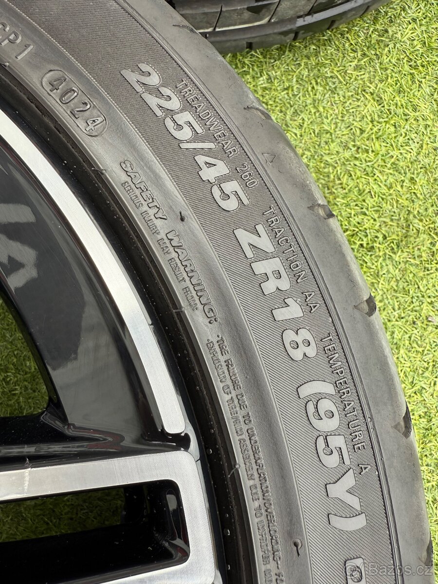 Mercedes AMG A/CLA/B CLASS - 225/45 R18 LETNÍ ORIGINÁL - 14