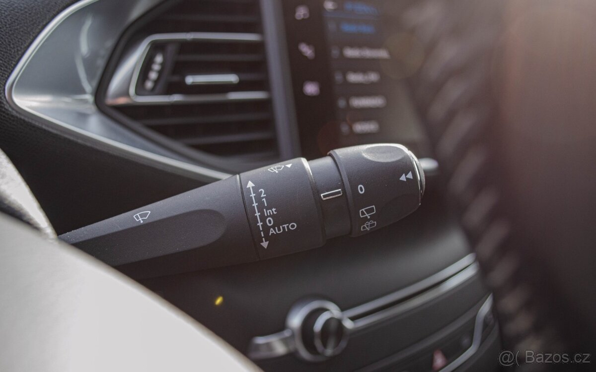 Peugeot 308 SW 2.0 BlueHDi A/T - 14