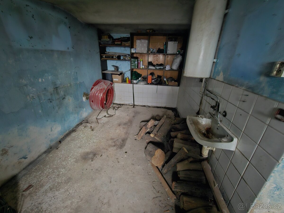 Dům Nová Ves u Pláně, rozlehlý pozemek - 14