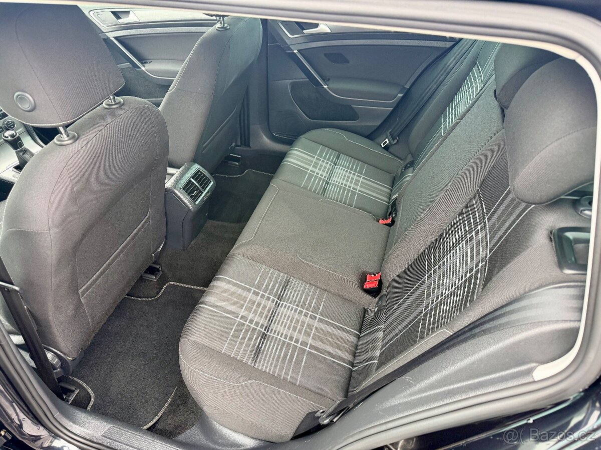 VW Golf 7 2.0TDI 110kW Manuál - 14