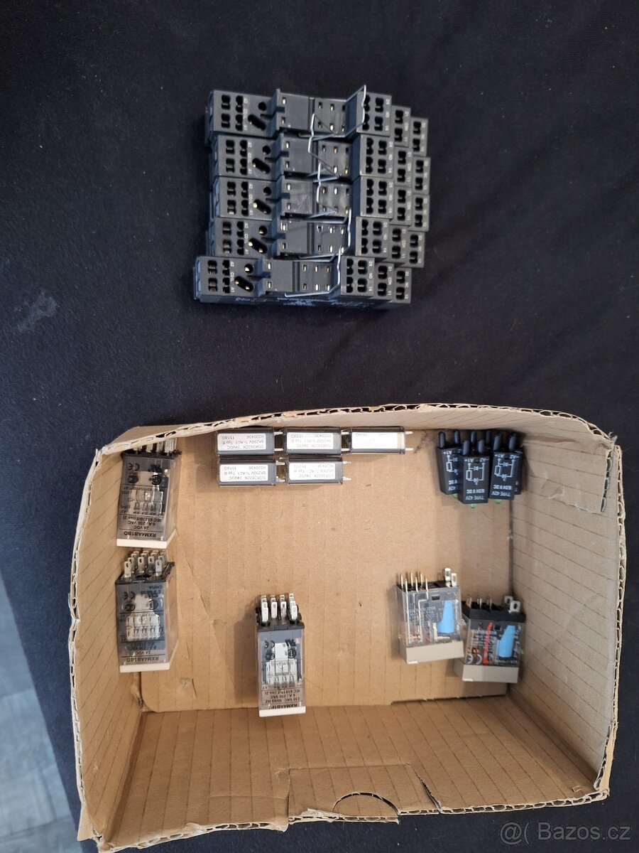 Nevyužitý elektromateriál - jističe, stykače, relé, switch - 14