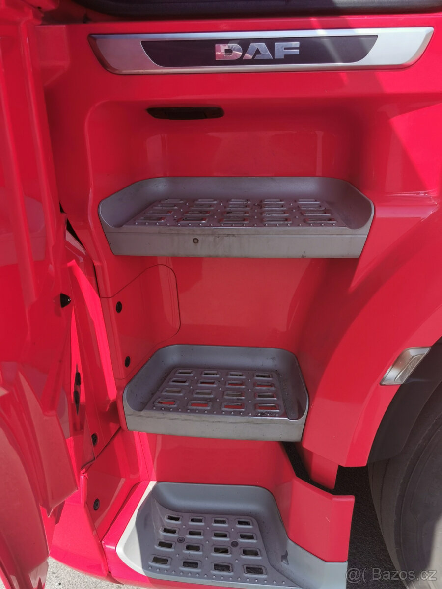 Prodám tahač návěsů DAF XF 480 FT EURO 6 low deck - 14