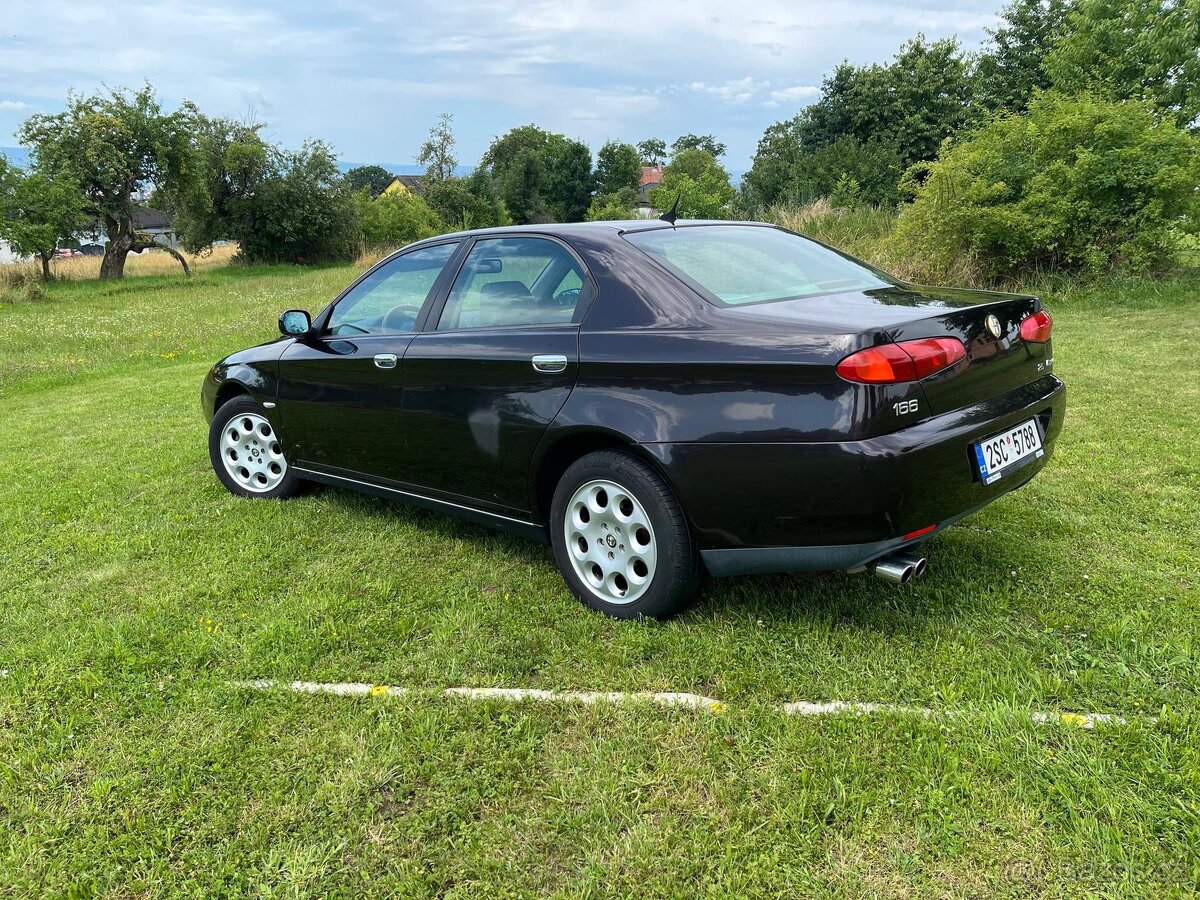 Alfa Romeo 166 - 14