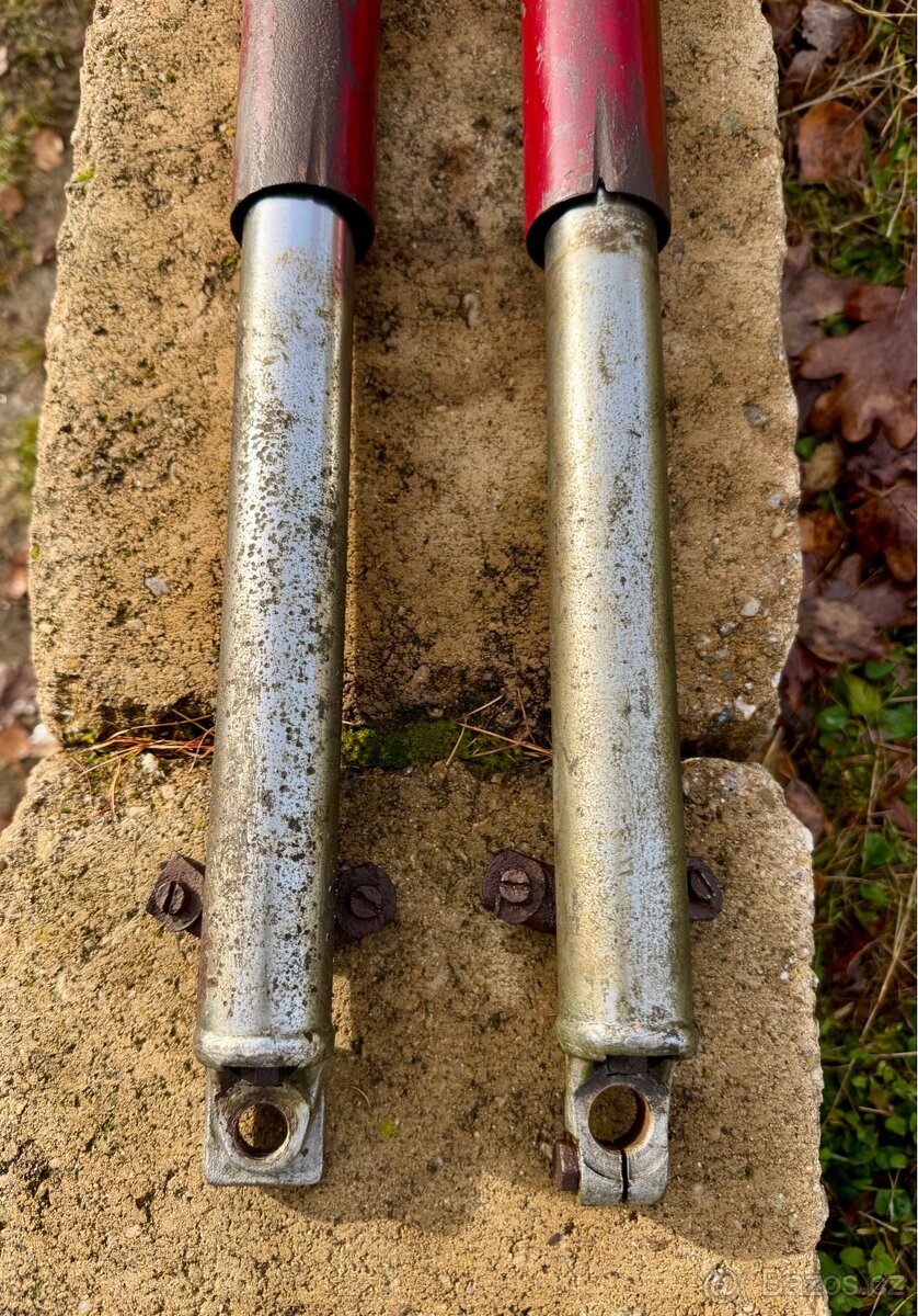 CZ 125 175 250 kývačka - přední tlumiče - 14