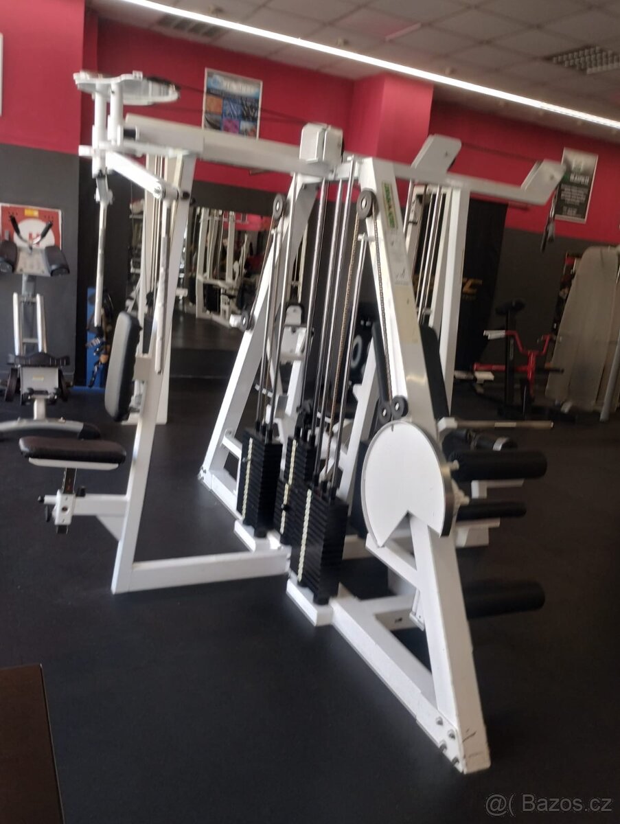 Posilovací stroj - 14