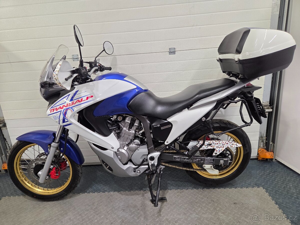 Honda XL700 V Transalp - 14
