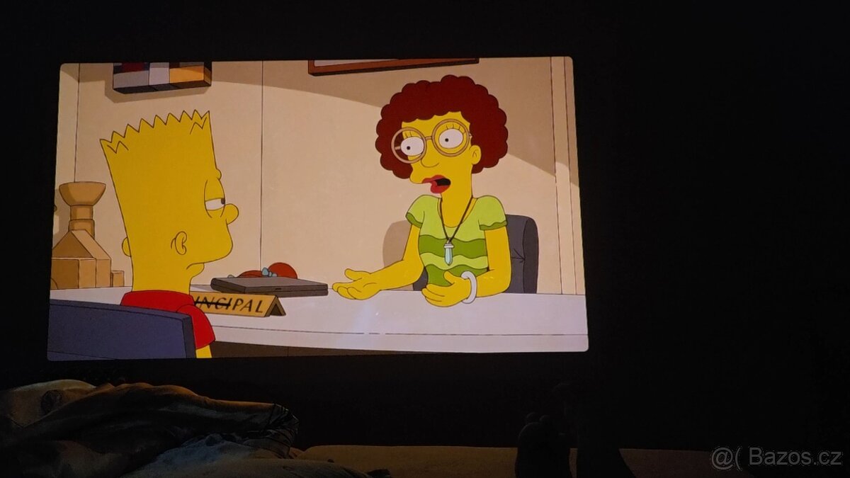 Odolný telefon s projektorem Tank4 TOP STAV - 14