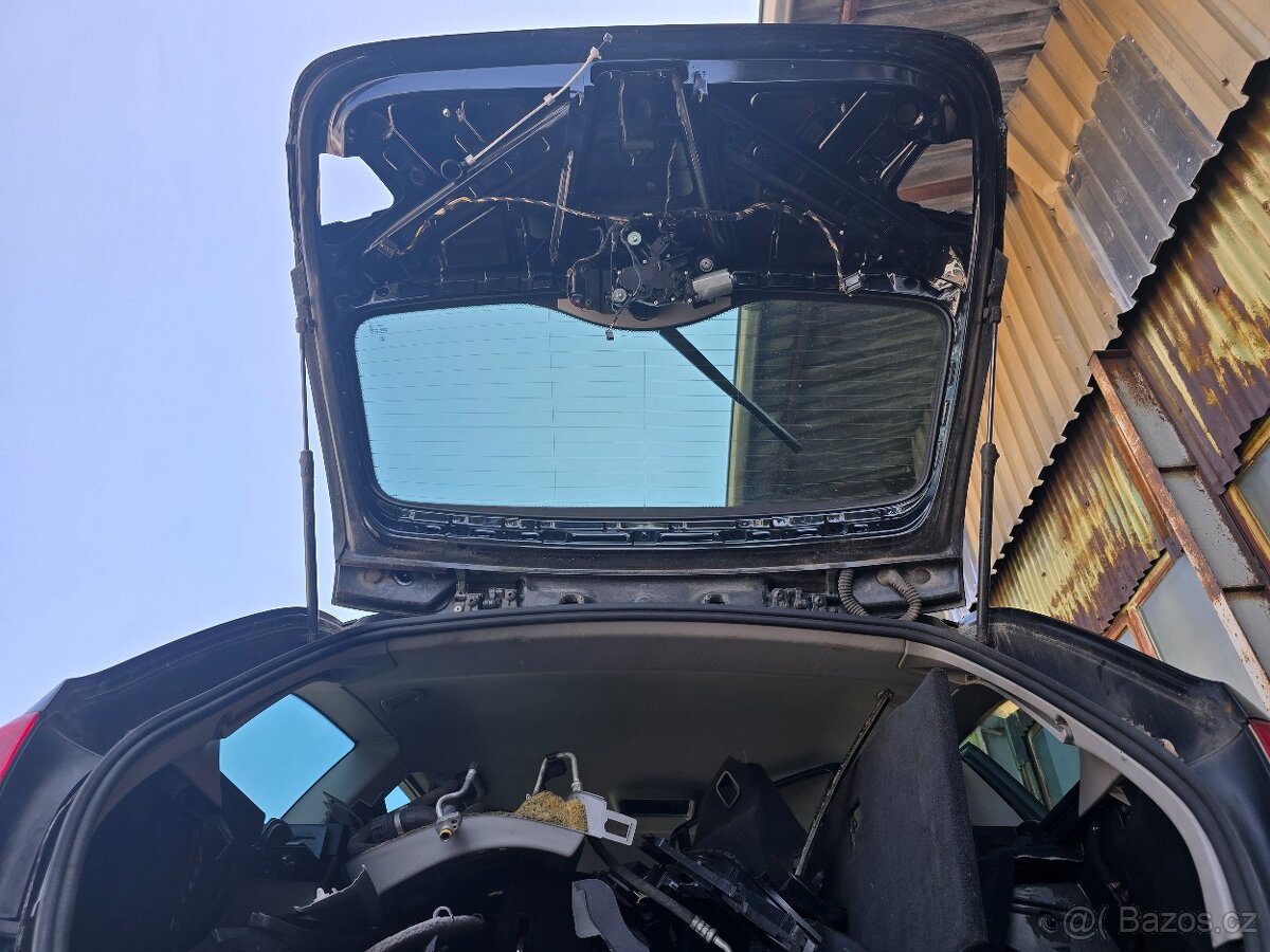 BMW E91 ,E90 318d r.2010 facelift na ND - 14