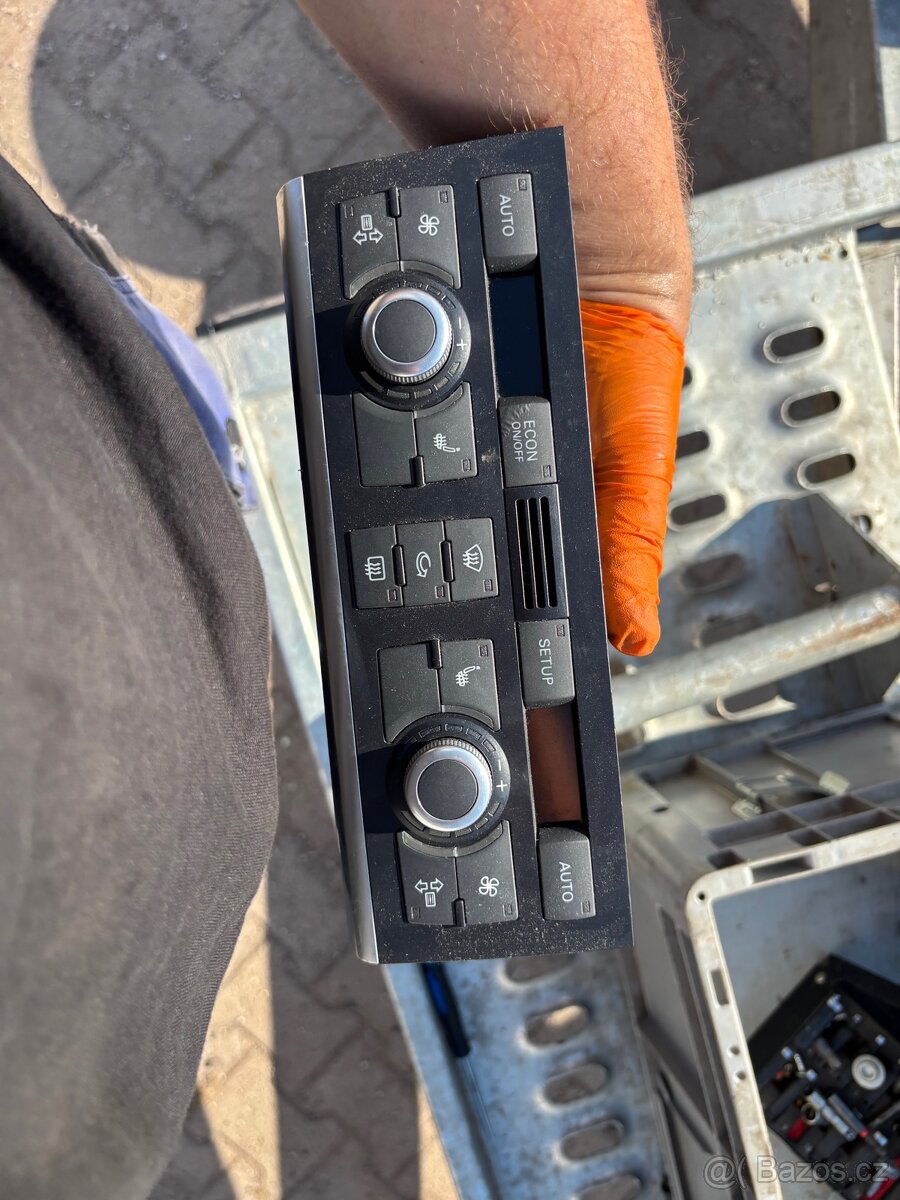 Audi A6 4F díly - 14