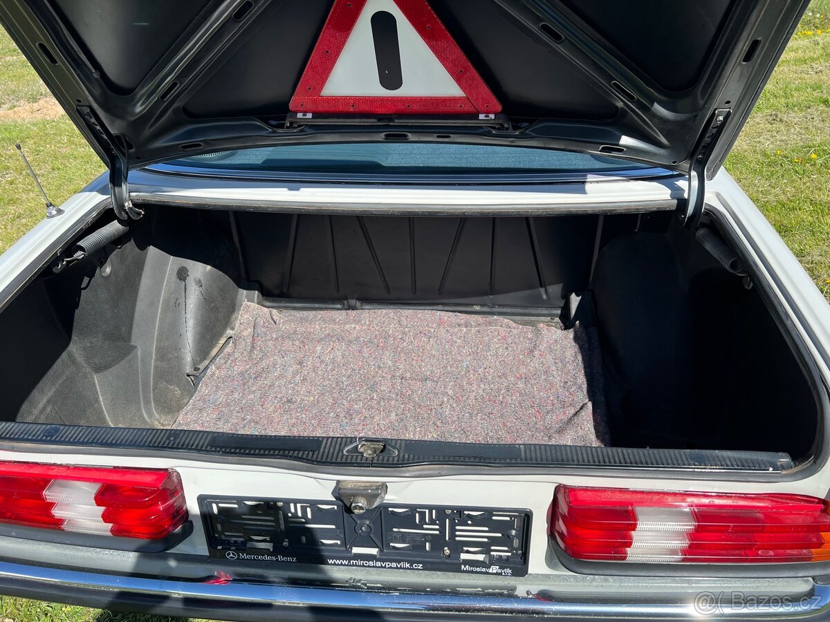 Mercedes-Benz W 123 - 14