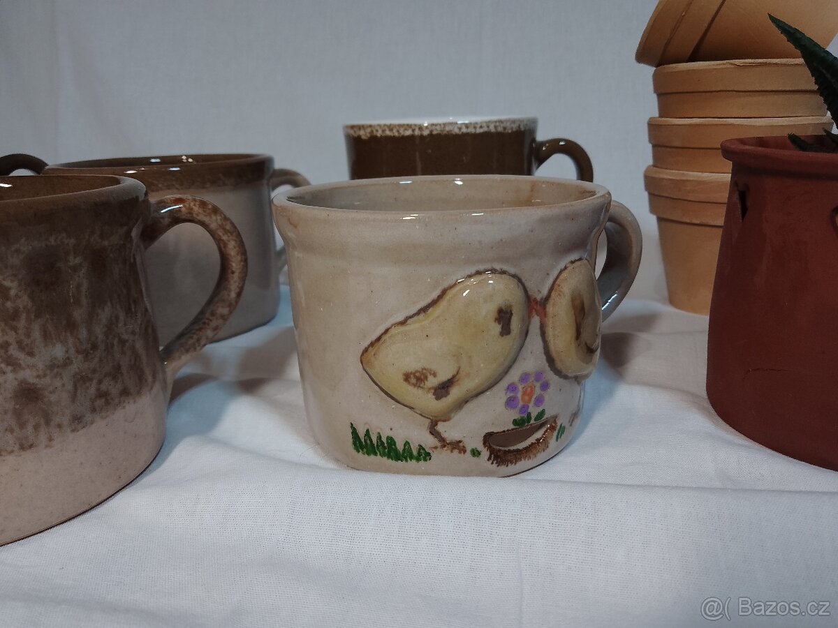 Keramické hrnky a kvěnitáče - 14