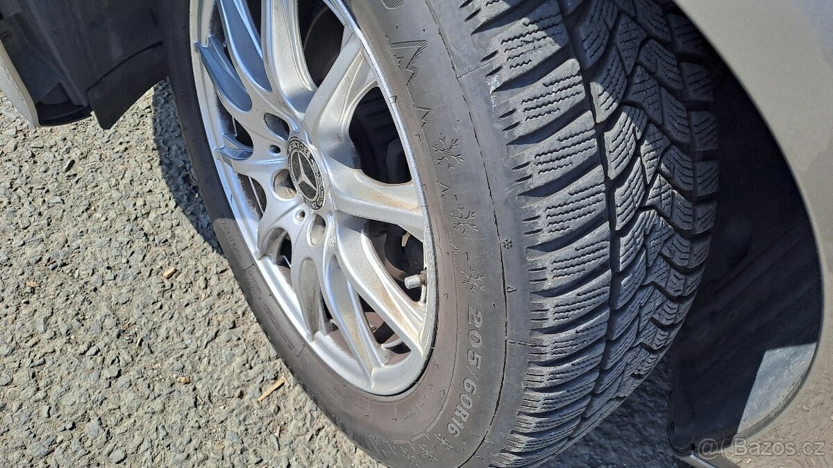 Mercedes-Benz Třídy C C180 d Business Solution - 14