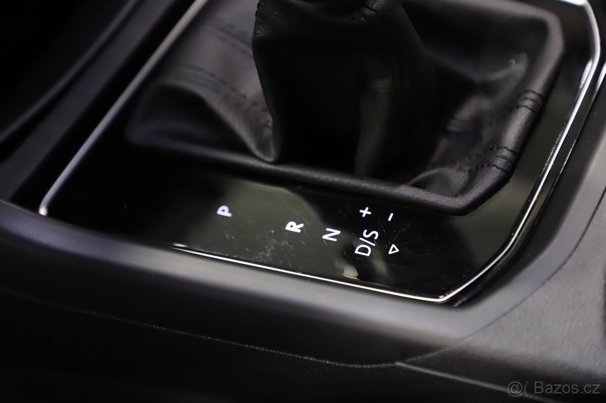 VW Touran Highline 2.0TDI 110kW DSG - záruka Autodraft - 14