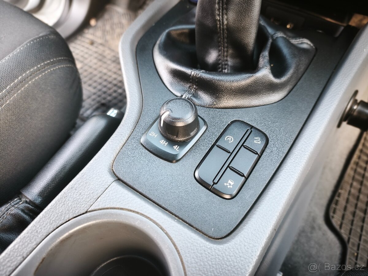 Ford Ranger, 2.2 (TDCi) Double Cab, výbava XLT - 14