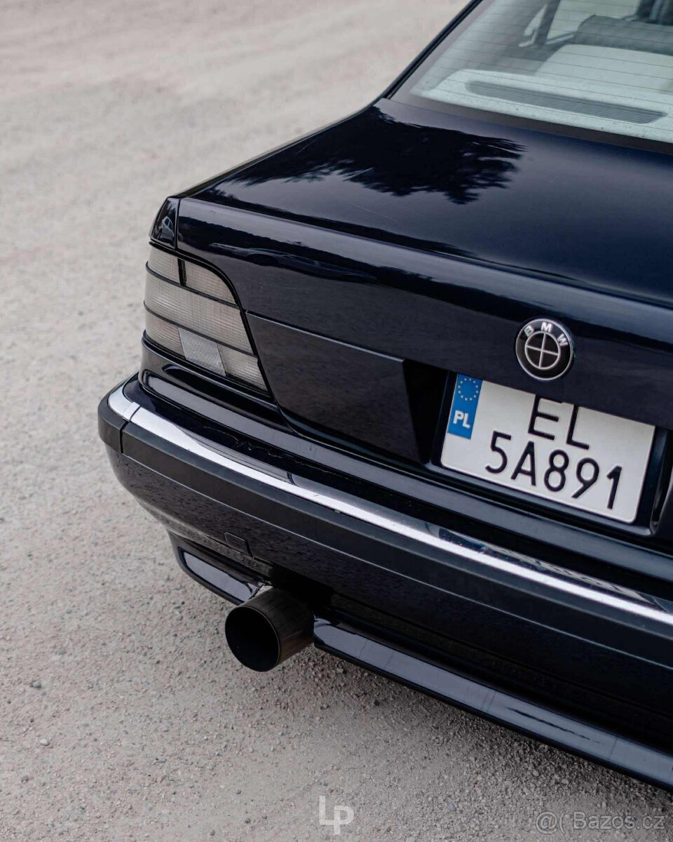 BMW E38 740i drift / stance car (ex Don Musk) - 14