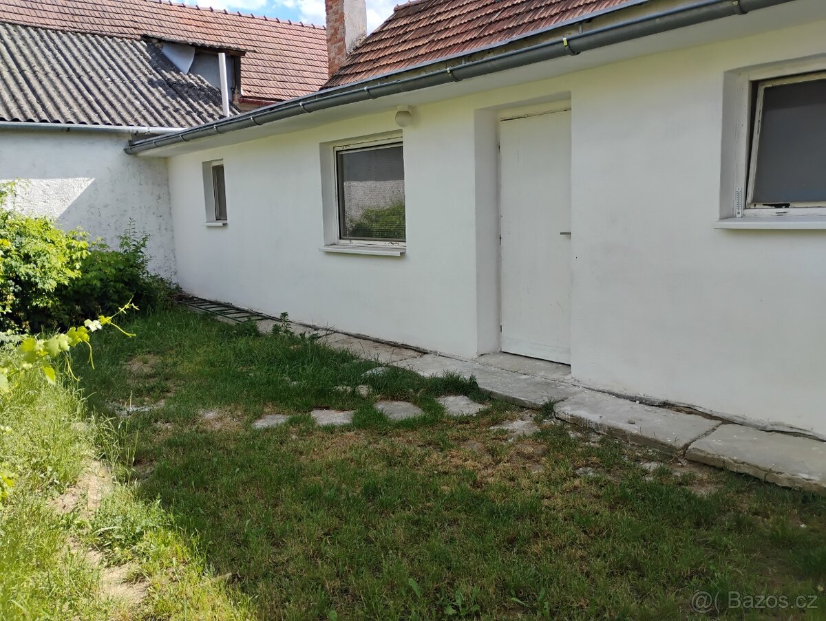 Ivaň rod dum 3+1 zahradka - 14