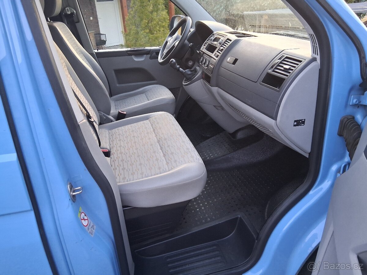 VW Transporter T5 facelift - 14