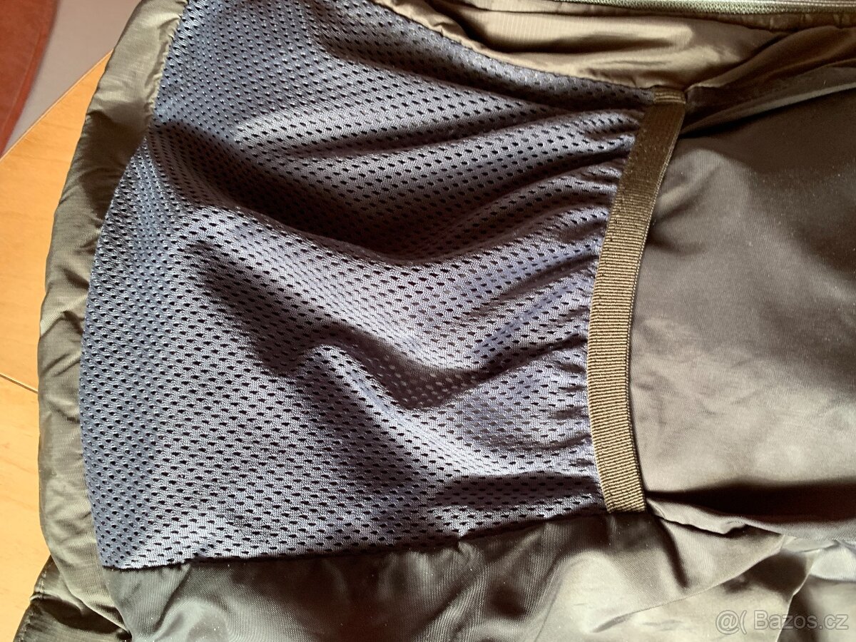 dámská péřová bunda zn. Levi's - vel. M - 14